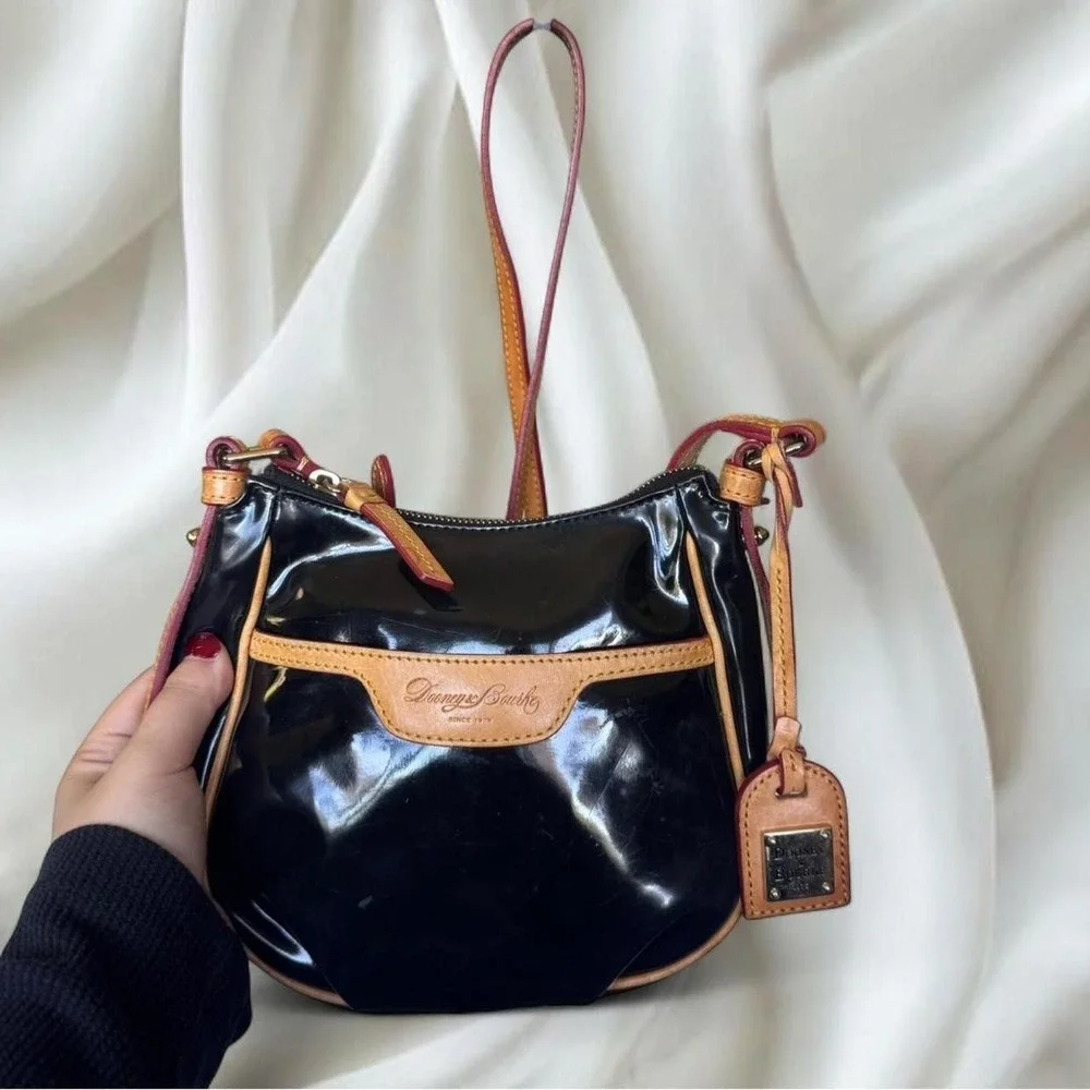 Y2K vintage Dooney & Bourke Mini Margot Crossbody Bag in black patent‎ leather